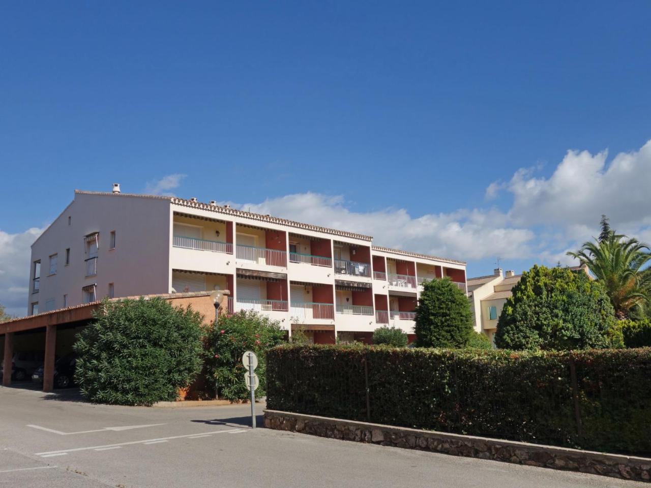 Apartment Hameau De Provence By Interhome Бандоль Экстерьер фото